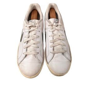 Nike ~ Women’s Court Royal 749867-100 White/Grey/Metallic Silver ~ size 9